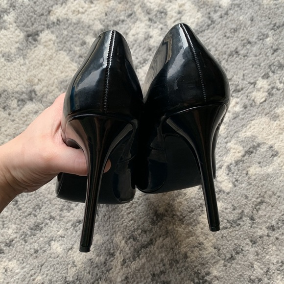 Black Express Heels - Picture 4 of 8